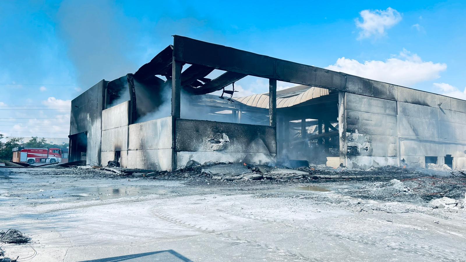 Sassari, incendio a Truncu Reale: vigili del fuoco ancora al lavoro