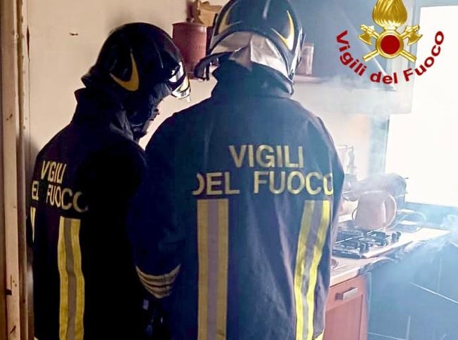 Tragedia in Sardegna, uomo morto nell’appartamento in fiamme