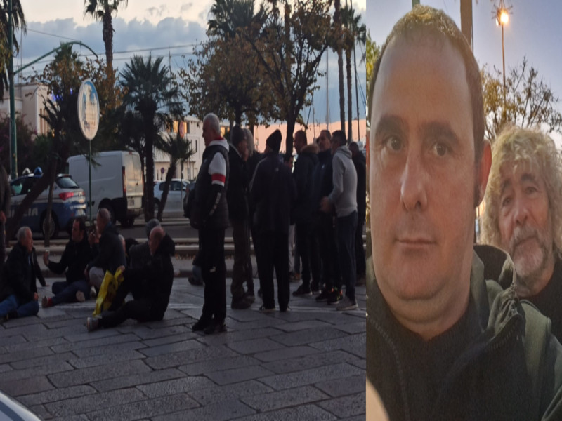 Cagliari, i ricciai bloccano via Roma: “Dove sono i soldi promessi? Fateci pescare”