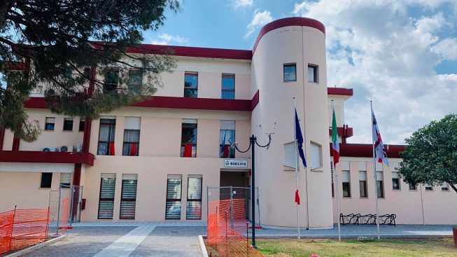 Capoterra, lite in maggioranza sulle borse di studio: centrodestra ko in aula