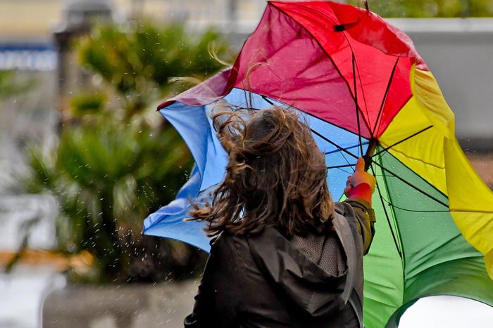 Meteo Casteddu, clima pazzo sull’Isola: pioggia e vento ma 21 gradi