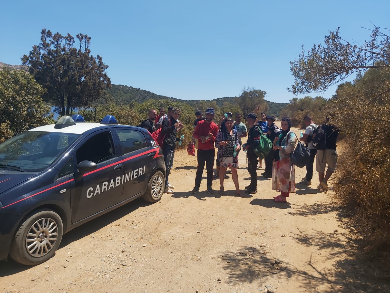 Nuovi sbarchi clandestini a Chia, sette algerini rintracciati nella notte