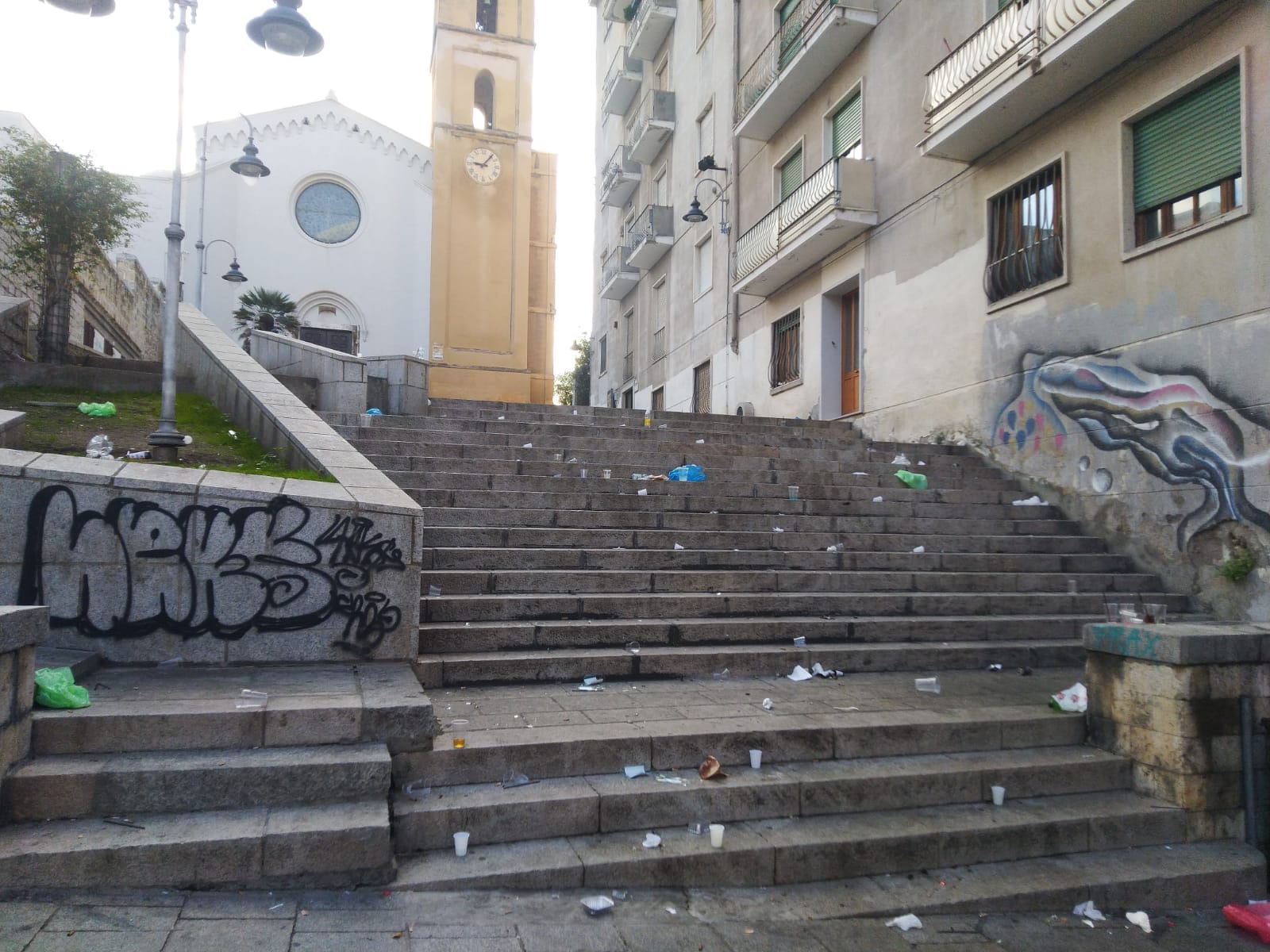 Malamovida a Cagliari, Truzzu: “Niente alcol e drink nelle scalette di Sant’Eulalia dalle 22”