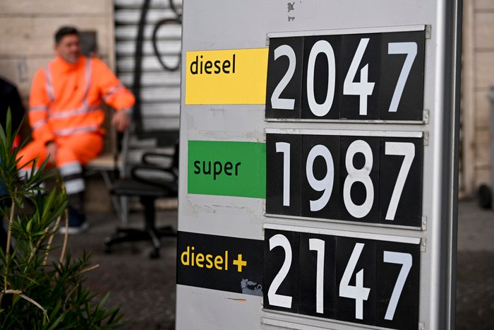 Benzina alle stelle anche in Sardegna: “I controlli non bastano, fissate un prezzo unico”