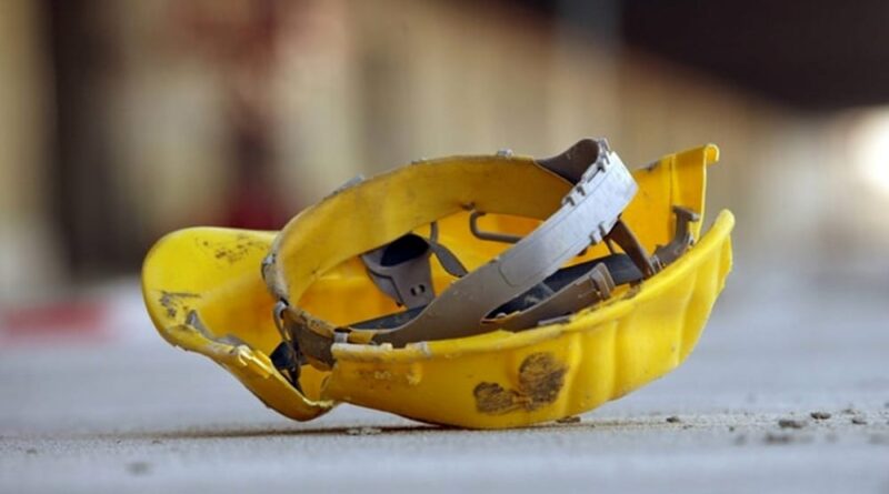 Tragedia in Sardegna, operaio di 22 anni muore schiacciato nel cantiere dove lavorava