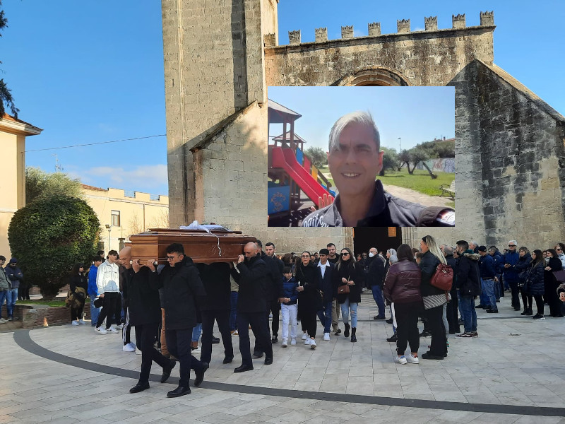 Sestu, il commosso addio a Pier Paolo Scalas e la promessa: “Non lasceremo soli i tuoi figli”
