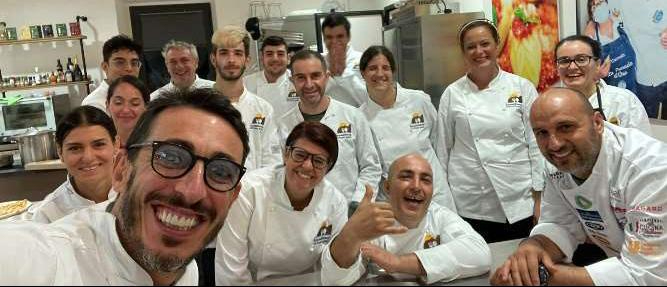Quartu, il riscatto di 19 giovani: da una vita difficile al lavoro da chef