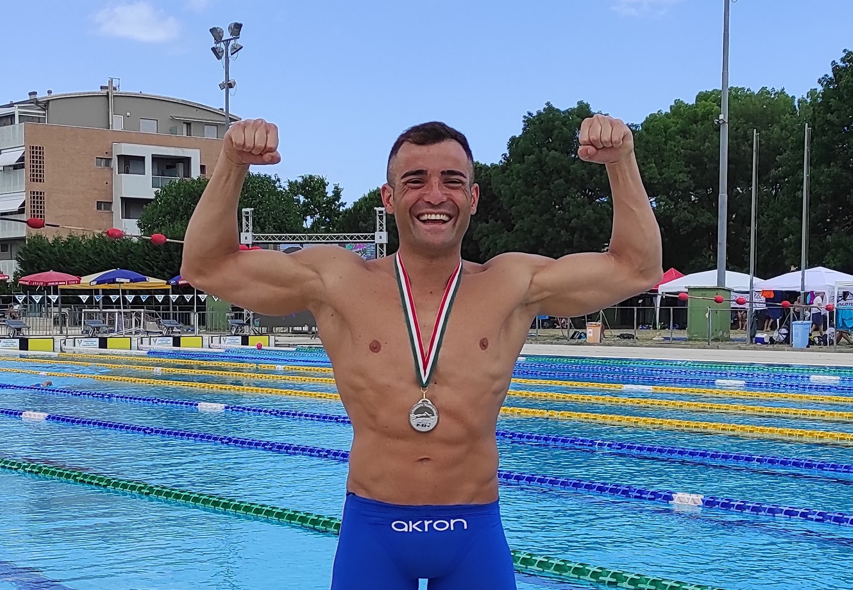 Stroncato a 37 anni dagli strascichi del Covid, la Sardegna piange il nuotatore e coach Claudio Rais