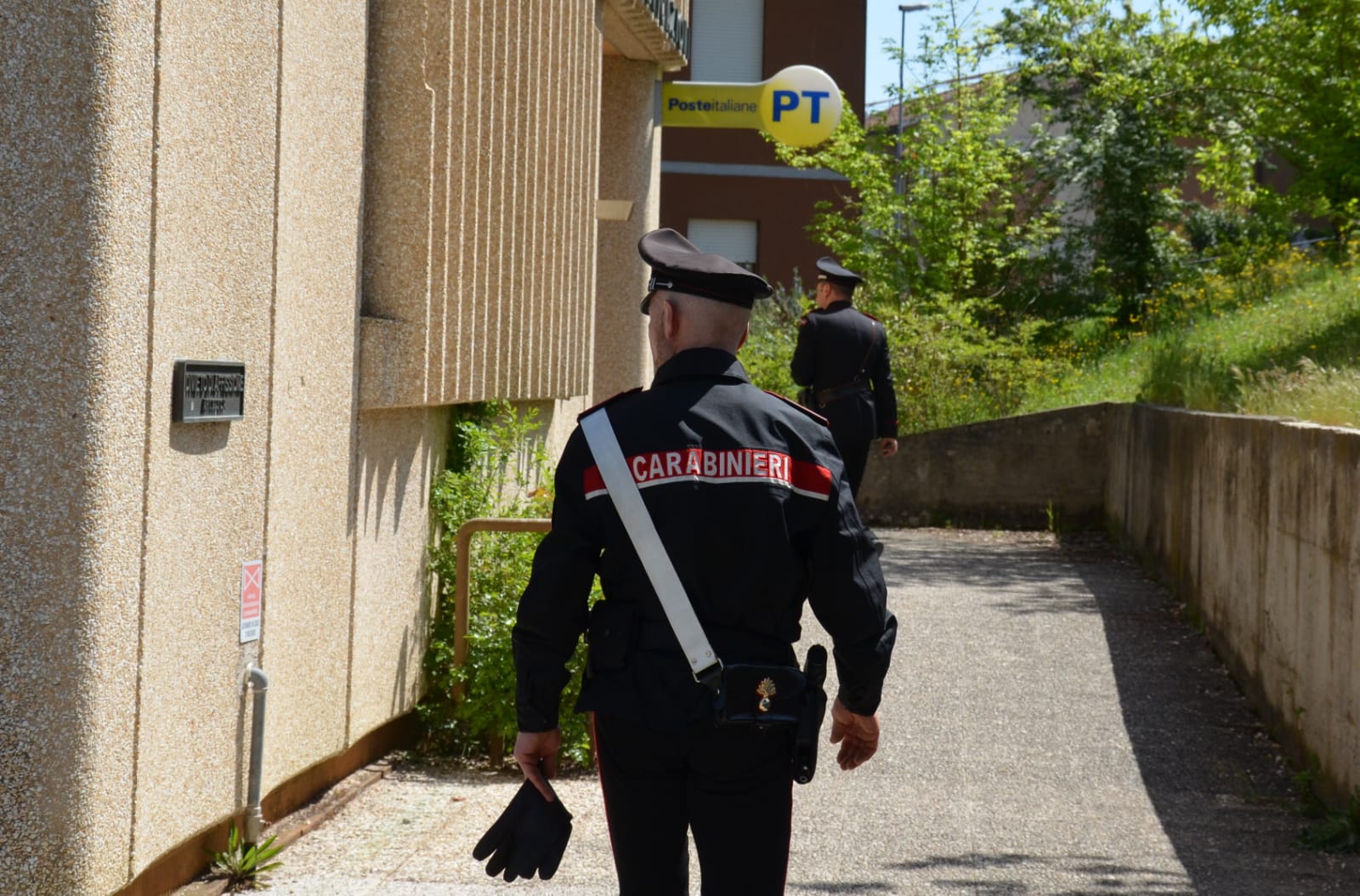 Compra sul web uno smartphone da una ditta napoletana: truffato un 25enne di Monserrato
