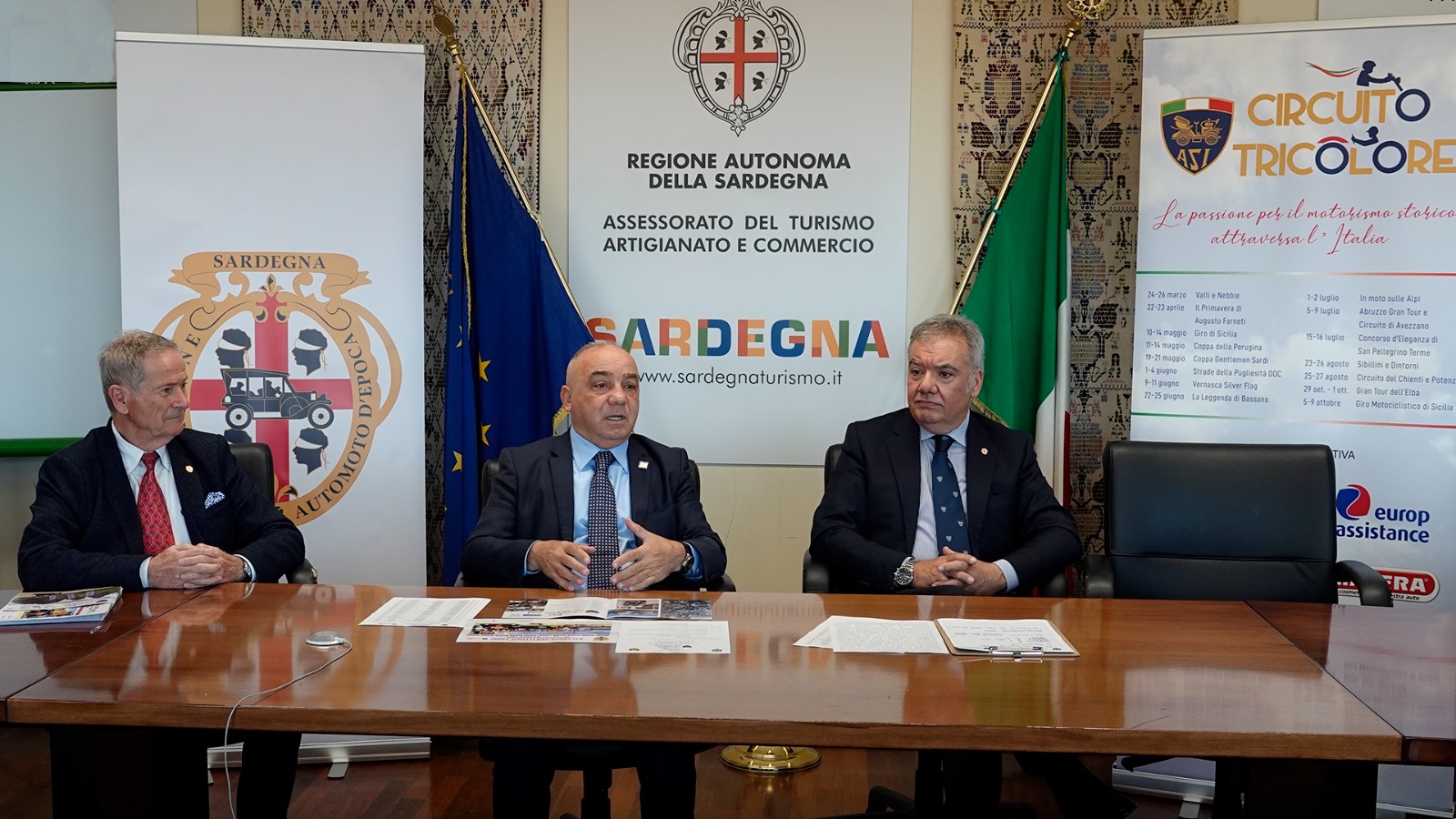 Sardegna, le auto d’epoca in vetrina: via alla “Coppa gentlemen sardi”