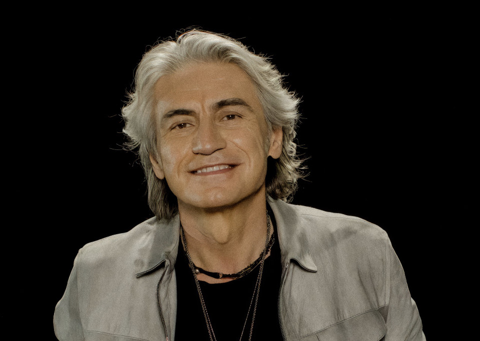 Ligabue, il nuovo disco si intitolerà “Dedicato a noi”: a luglio live negli stadi a Roma e Milano