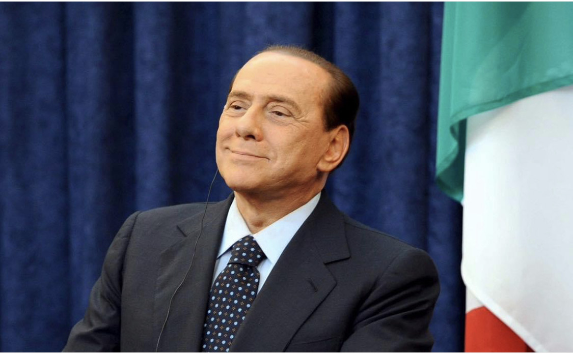 Berlusconi di nuovo ricoverato al San Raffaele