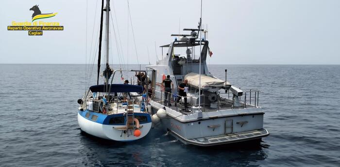 Coppia di turisti francesi rischia di morire a Sant’Antioco: salvati prima di annegare