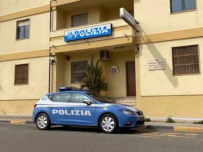Boccette di metadone ed eroina, pusher 25enne in manette a Iglesias