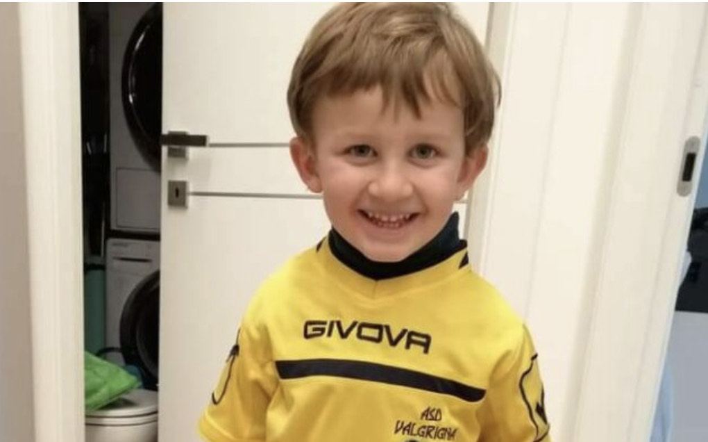 Un bimbo di quattro anni muore all’improvviso all’asilo: forse la causa è un’emorragia cerebrale