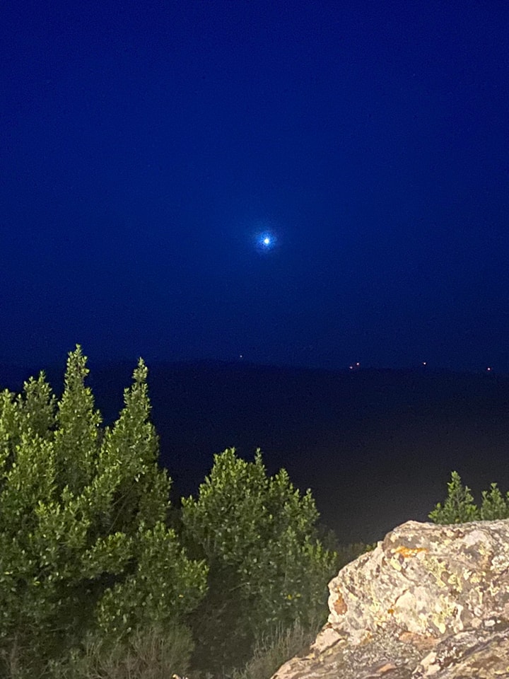 Ufo Sardegna: “La strana luce nel cielo della notte a Berchidda, cerchiamo altri testimoni”