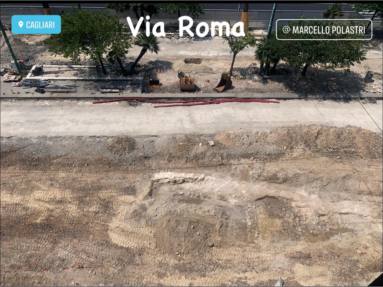 Cantiere di via Roma a Cagliari: “Trovate mura romane, una vasca e l’acquedotto: c’è il rischio di un lungo stop”
