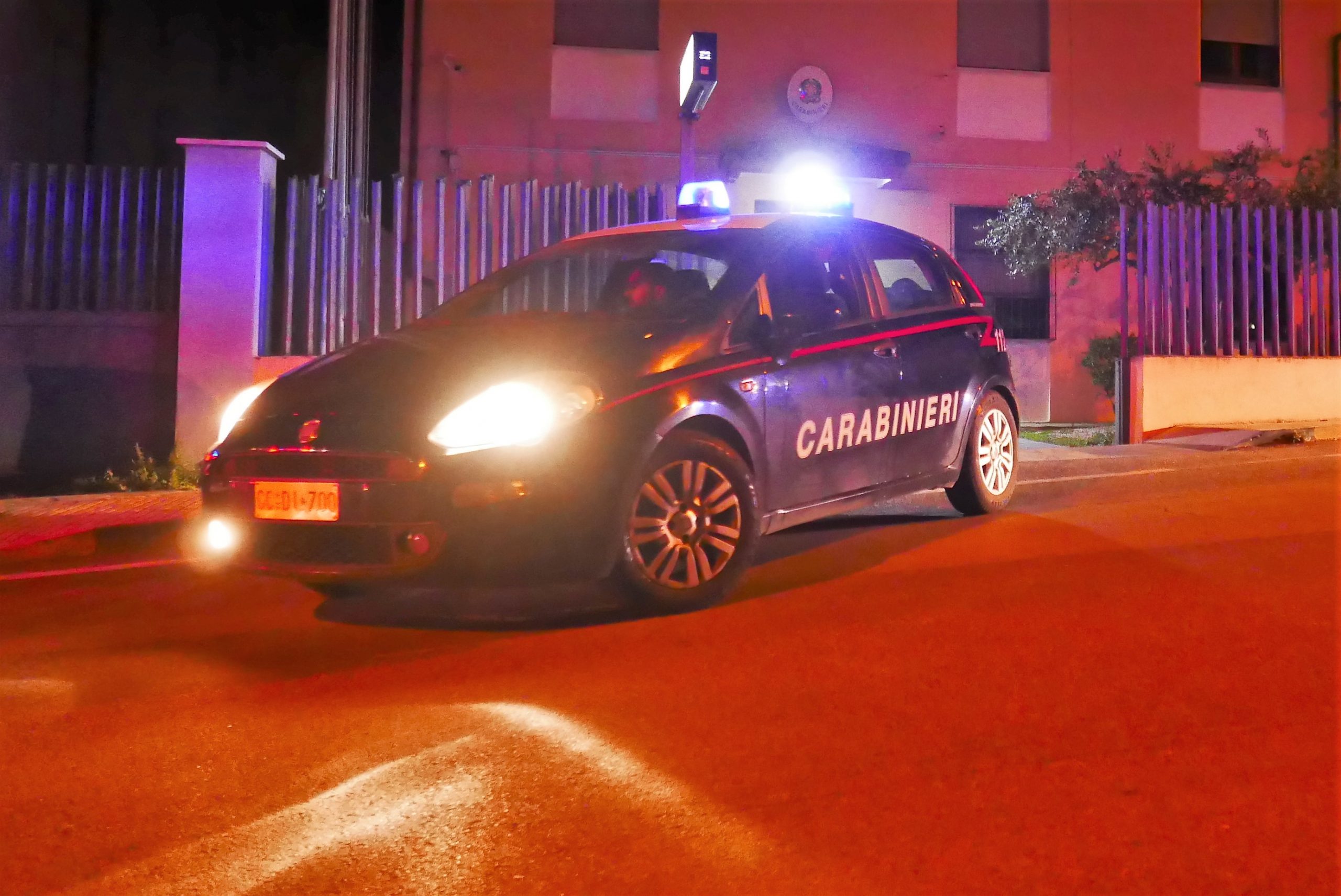 Ubriachi alla guida, con droga e armi: raffica di denunce nel Nuorese