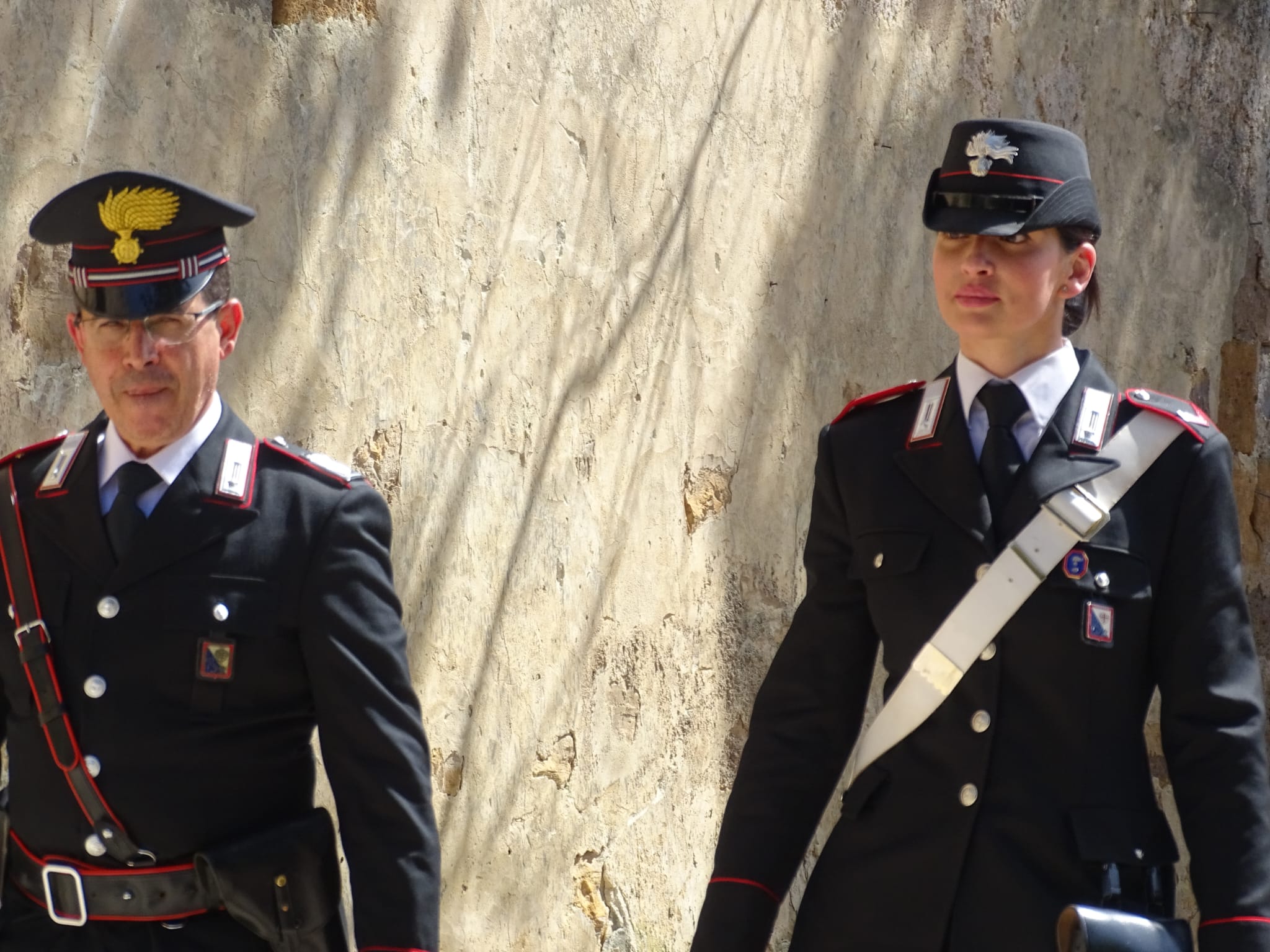 Vessazioni in famiglia: per un 28enne cagliaritano scatta il divieto di avvicinarsi alla madre