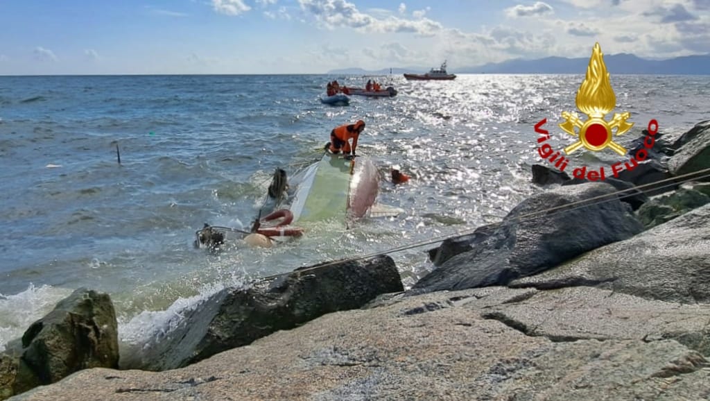 Cagliari, naufraga una barca a vela: nessun disperso in mare