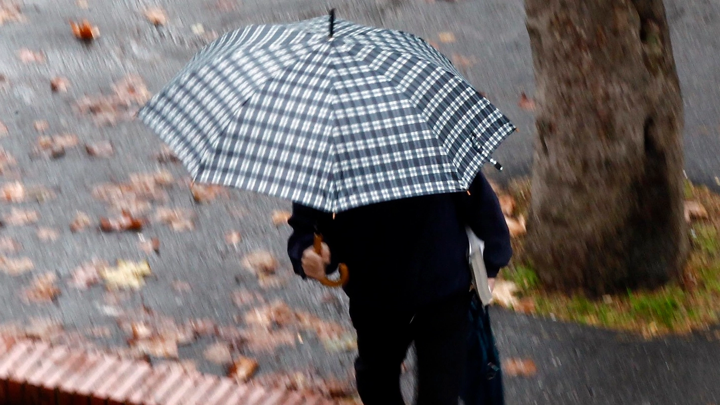 Meteo Casteddu, piogge rapide sulla Sardegna: venerdì con vento forte e 26 gradi