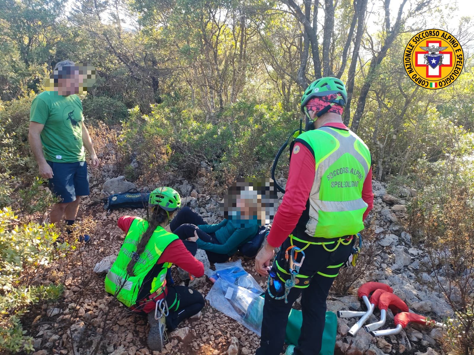 Escursionista americana si infortuna a Baunei, salvata dal Soccorso Alpino