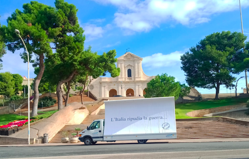 “L’Italia ripudia la guerra…”: a Cagliari un camion vela per ricordare l’articolo 11 della Costituzione