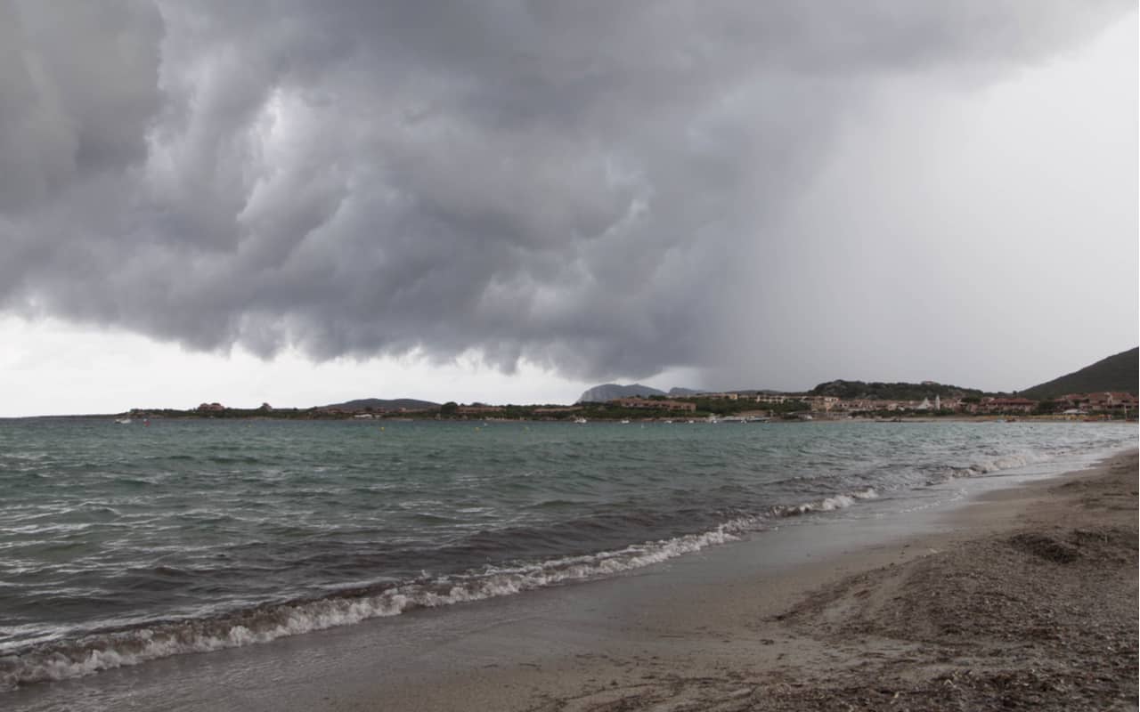 Meteo Casteddu, sulla Sardegna arrivano forti raffiche di maestrale e piogge