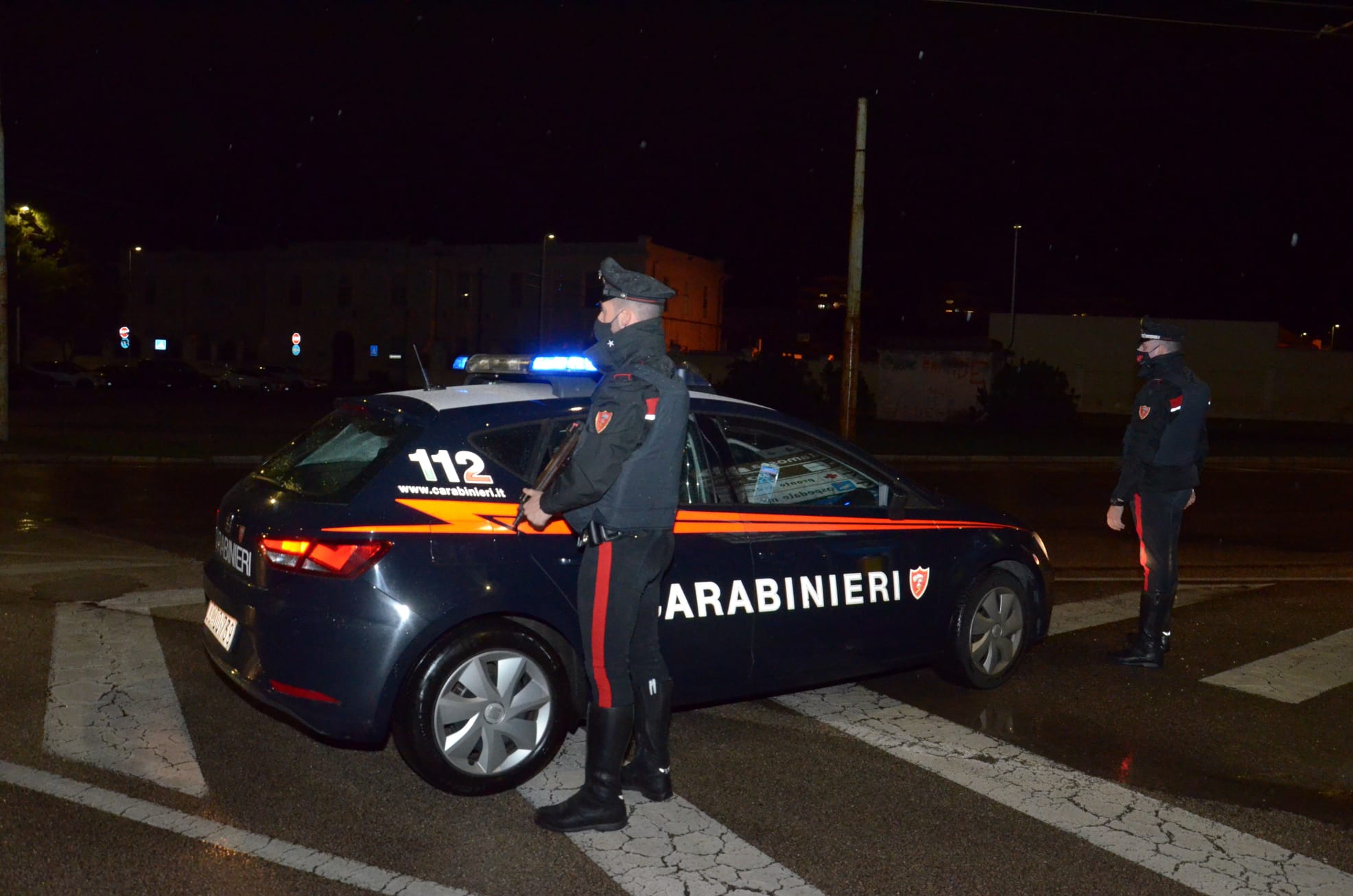 Appicca il fuoco a un’auto per diletto, 30enne denunciato a Settimo San Pietro