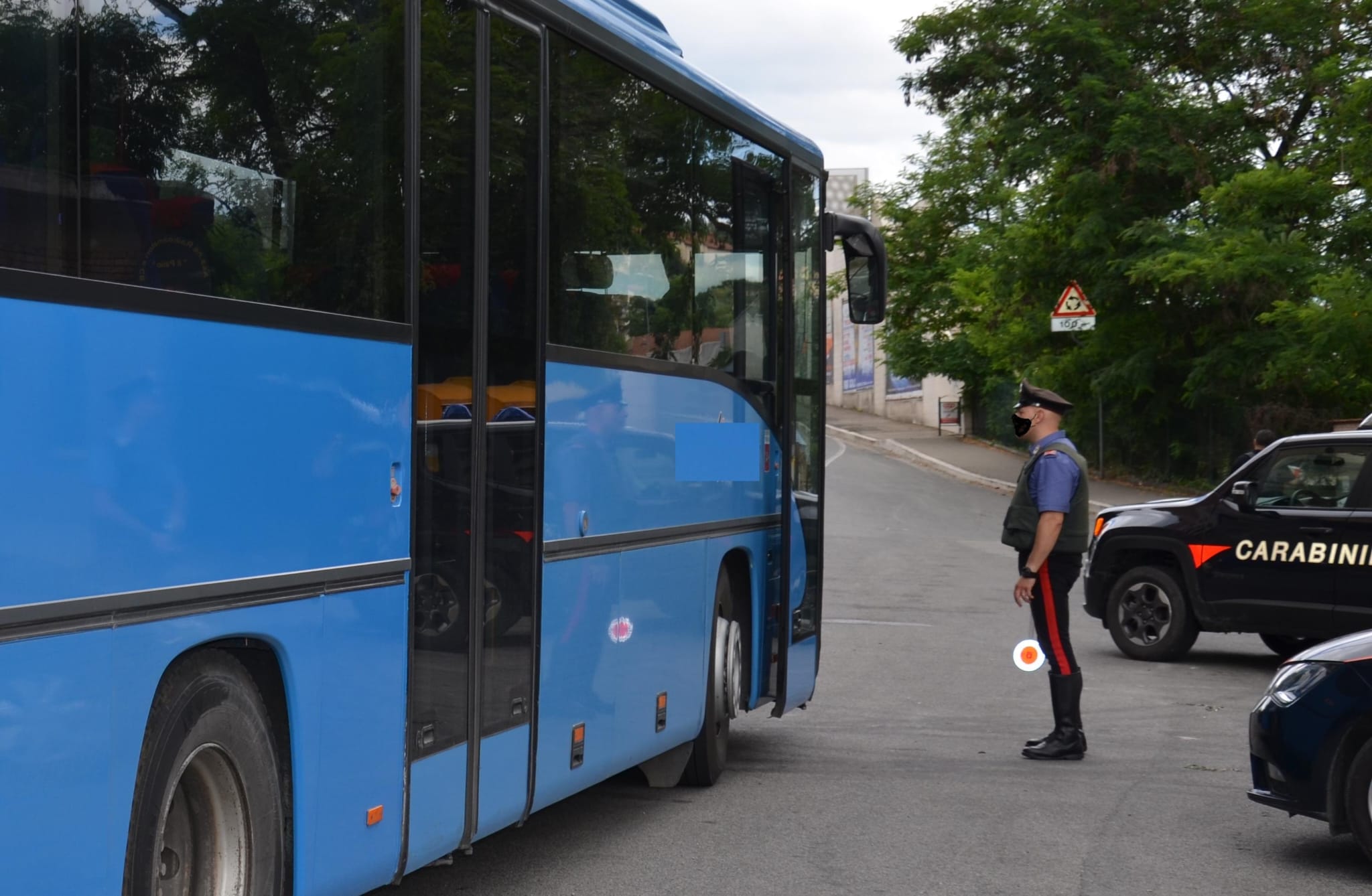 Accusato di aver danneggiato un autobus, decaduta la denuncia a carico di un minorenne a Dolianova