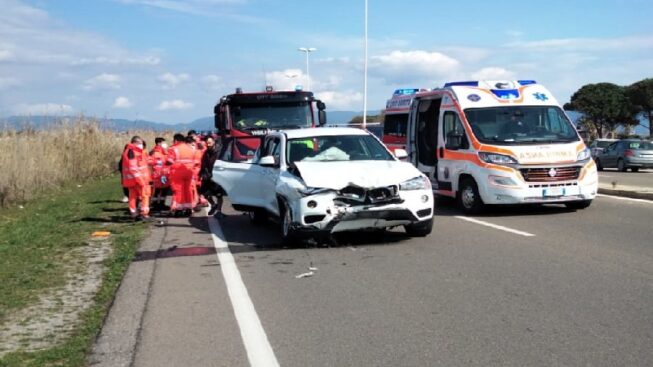 Quartu, tutti a 30 km orari prima delle strisce davanti a scuole e market : “Così eviteremo gli incidenti”