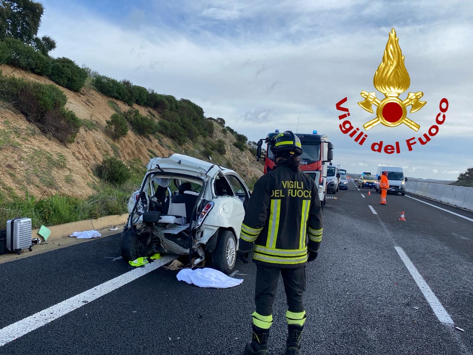 Drammatico schianto tra due auto, sangue sulla Sassari-Olbia: 70enne muore all’arrivo in ospedale