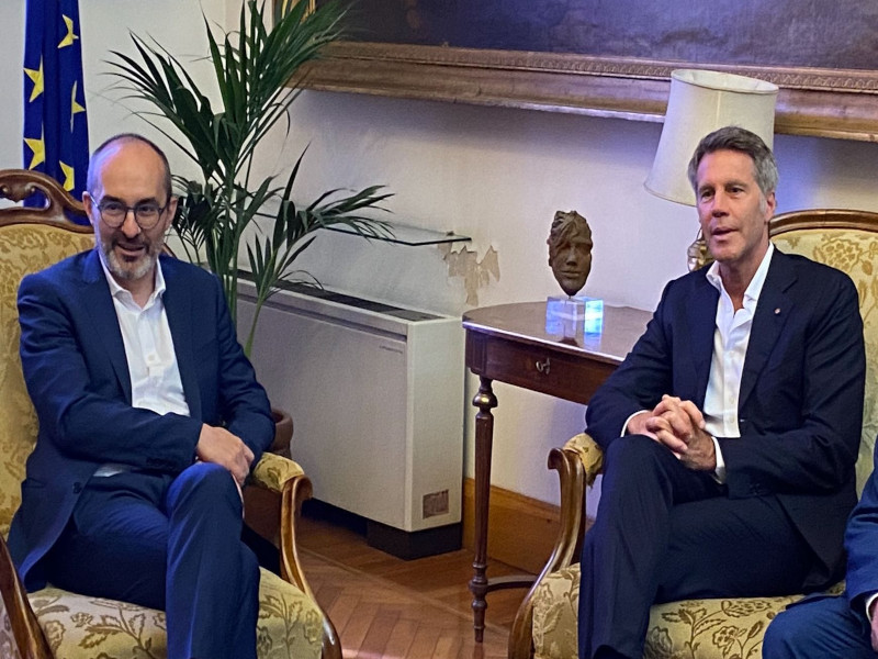“Emanuele Filiberto ospite di riguardo a Cagliari, è l’erede della dinastia che ha favorito il fascismo”