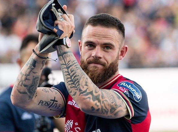 L’addio di Nandez ai tifosi: “Vi saluto, ma non giocherò mai contro il Cagliari”