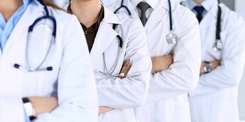La Regione cerca medici a gettone per i pronto soccorso in Sardegna: 85 euro all’ora, ai sardi costano 10 milioni