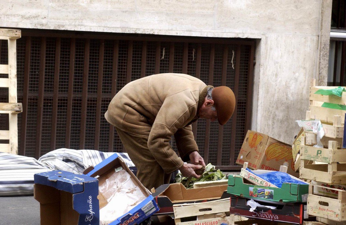 Povertà in Sardegna, i numeri fanno rabbrividire: un sardo su tre ha difficoltà a mangiare e curarsi