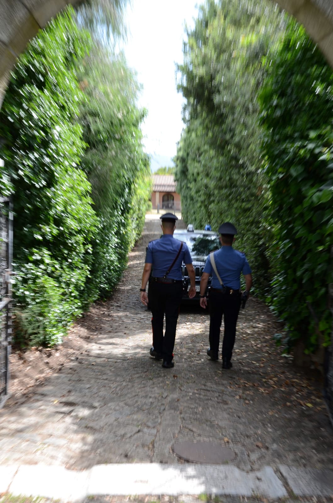 Entra in casa della ex nonostante il divieto: arrestato e poi rilasciato a Carbonia