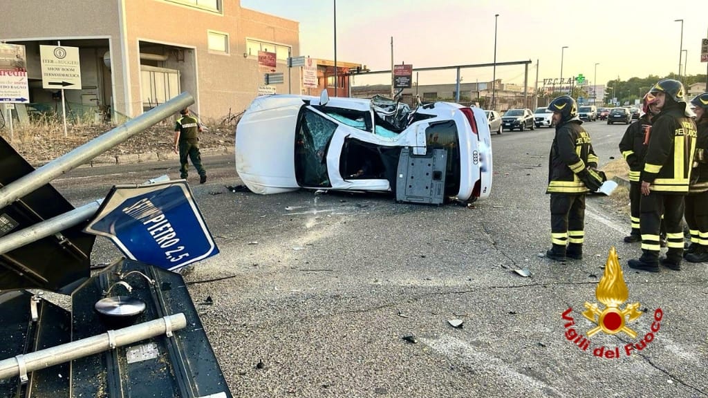 Selargius, incidente al semaforo maledetto: due feriti, polemiche sulla sicurezza