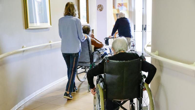 Sanità in Sardegna, l’allarme dei pensionati: “Rischiamo di morire di fame per curarci”