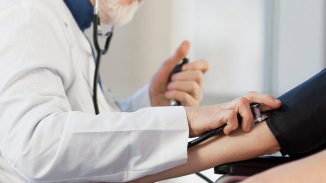 Stop alle file sotto il sole, a Villa San Pietro apre l’ambulatorio straordinario