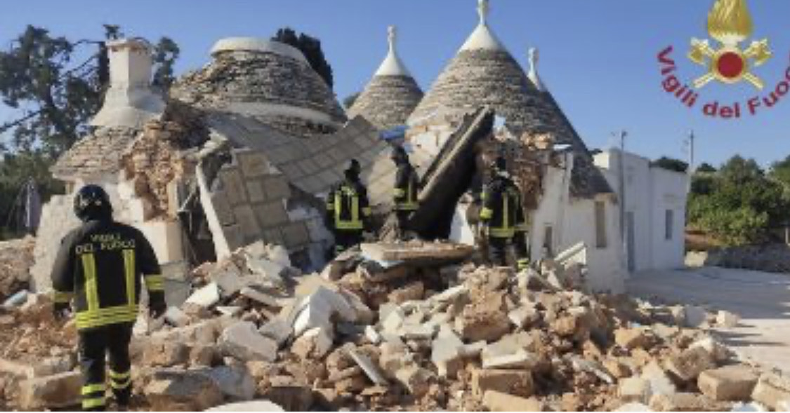 Esplode un trullo a Cisternino: morto un uomo, grave una donna