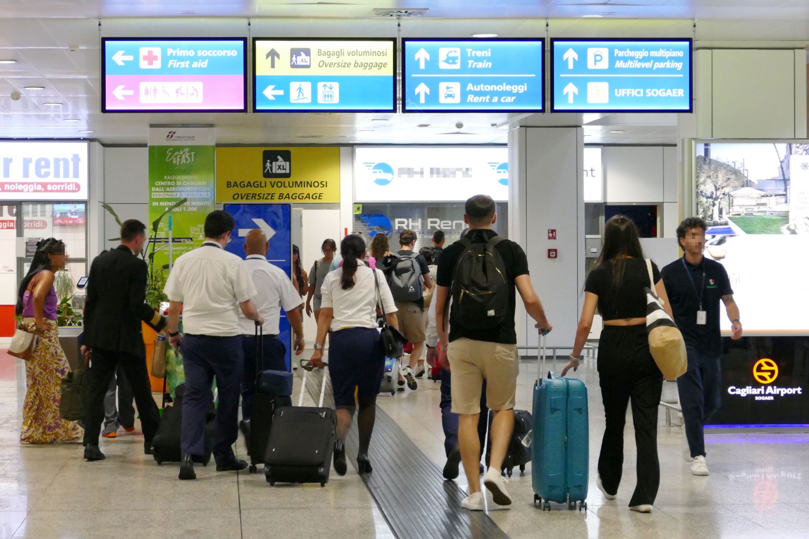 Boom all’aeroporto di Cagliari, ad agosto quasi 650 mila passeggeri: miglior risultato di sempre