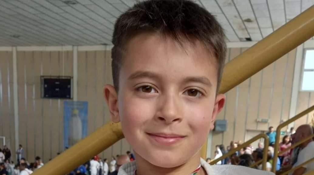 Il piccolo Gioele morto per una lesione al cuore, fatale il trauma addominale per la caduta dei pali della porta