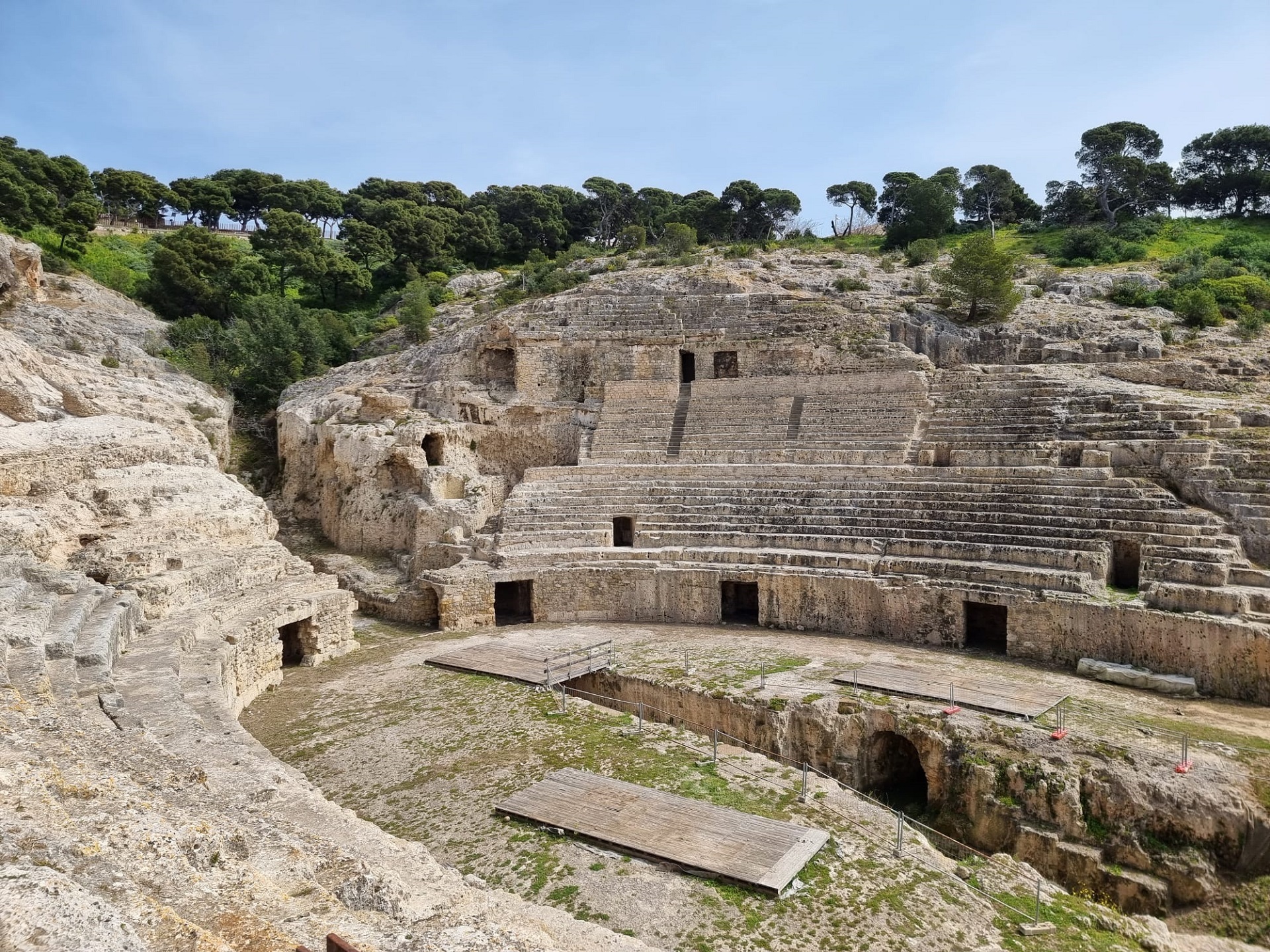Cagliari, 4 milioni per far rinascere l’Anfiteatro Romano: spettacoli, area verde e filo diretto con l’orto botanico
