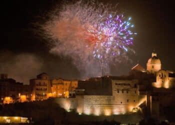 Capodanno 2025: ecco chi sono gli artisti che faranno ballare le piazze della Sardegna, non mancano i big