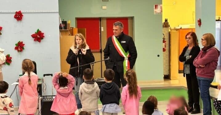 Festa nelle scuole a Monserrato, tra i partecipanti anche alcuni rappresentanti dell’amministrazione