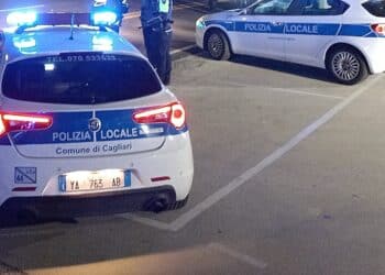 Cagliari, una notte di controlli anti alcol: ritirate patenti, denunciata una ragazza
