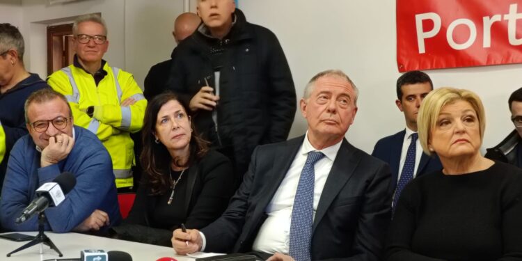 Portovesme, il fronte compatto politica-sindacati non serve a niente: da Glencore nessuna risposta