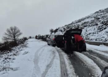Cime innevate e prese d’assalto da decine di turisti: il  centro Sardegna è la meta prediletta di oggi