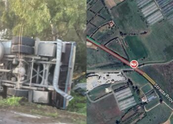 Un camion si ribalta e vola oltre la carreggiata, paura sulla San Sperate-Cagliari: traffico in tilt